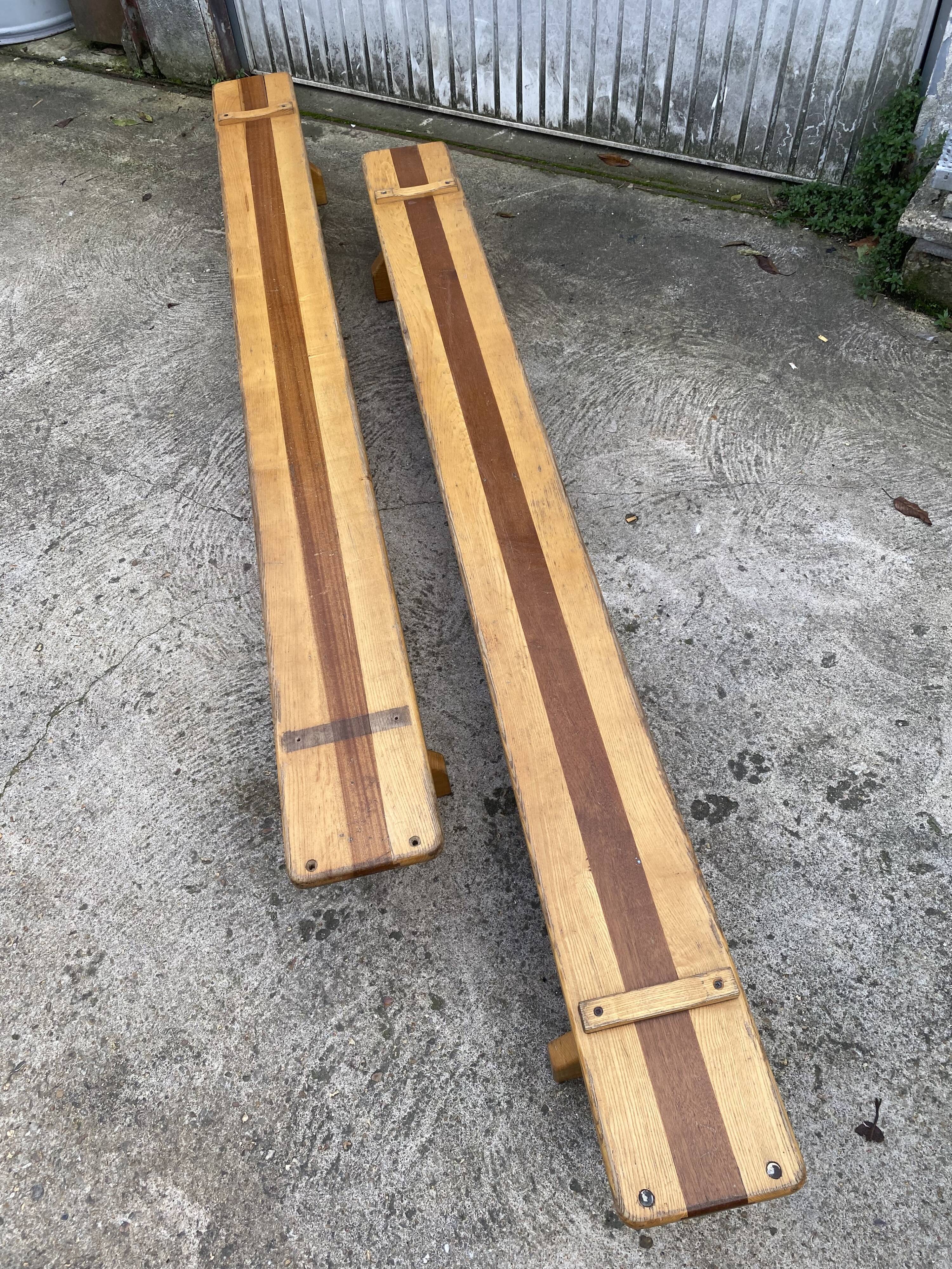Lot de 2 bancs de gymnastique vintage