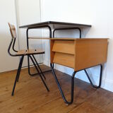 Vintage design desk for children