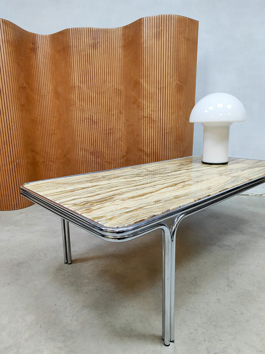 Table basse en marbre vintage 'style Bauhaus'