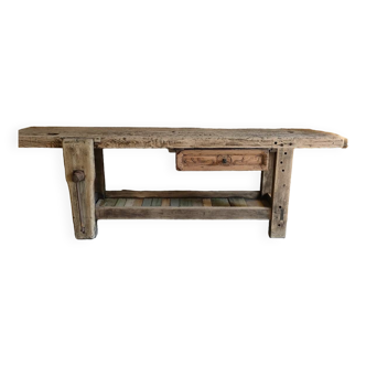 Carpenter's workbench