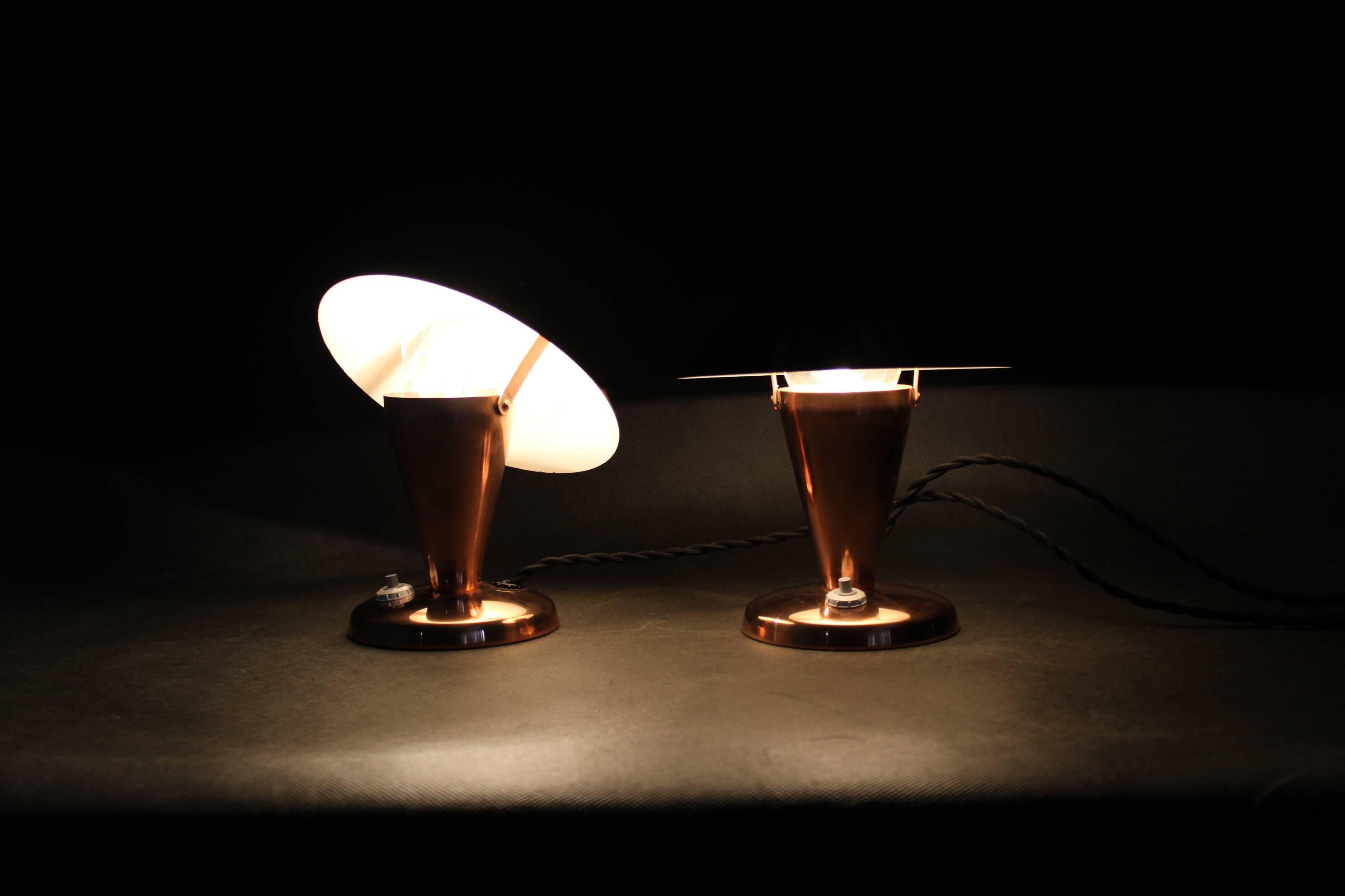 1930s Pair of Bauhaus Mushroom Table Lamps in Copper Finish, Czechoslovakia