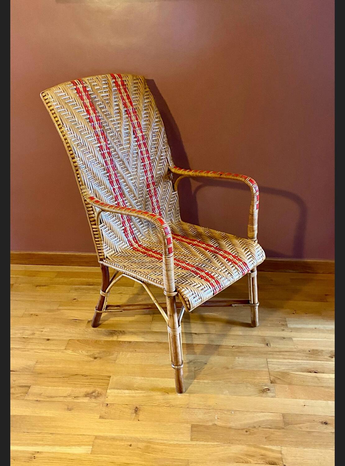 Adult armchair, vintage in rattan and bamboo, Belle Époque style.