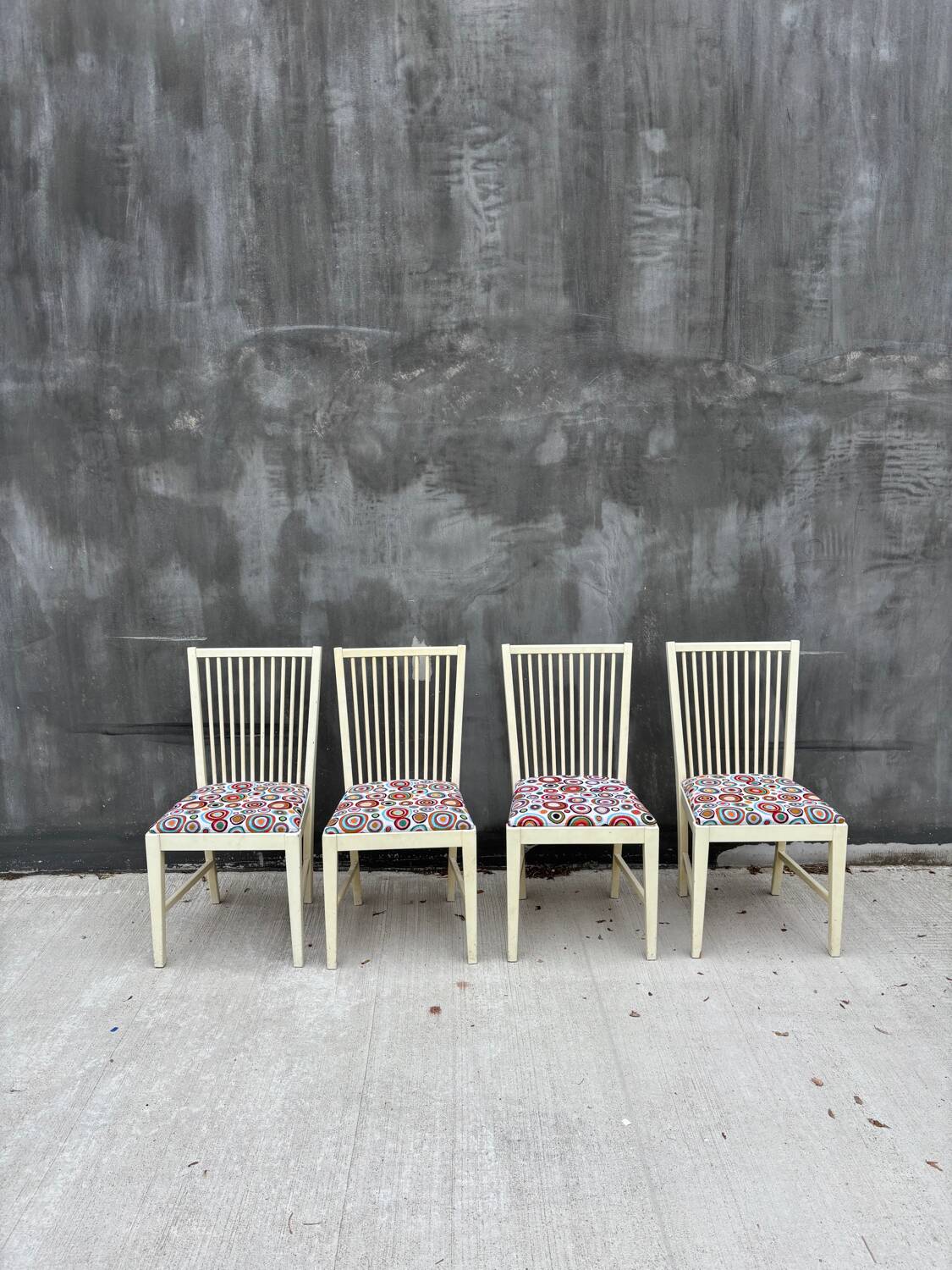 Ensemble de 4 chaises design scandinave – Karin Mobring & Tomás Jeline