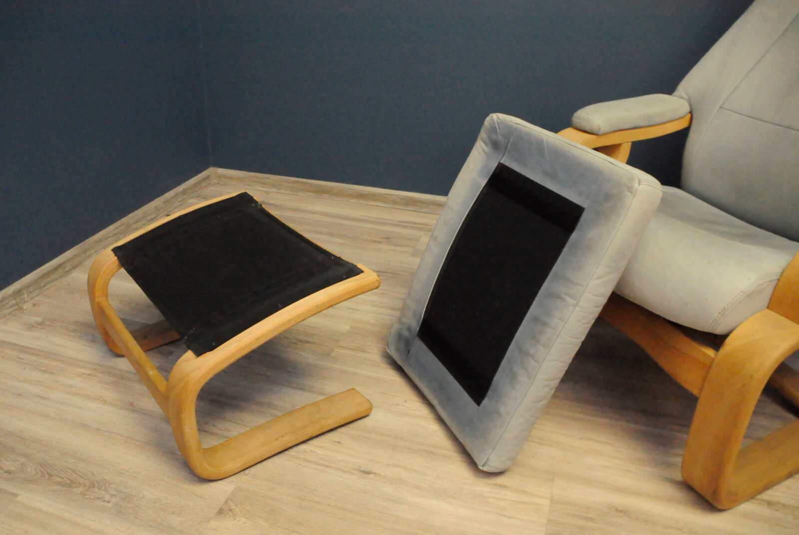 Fauteuil avec repose-pieds Skippers Mobler