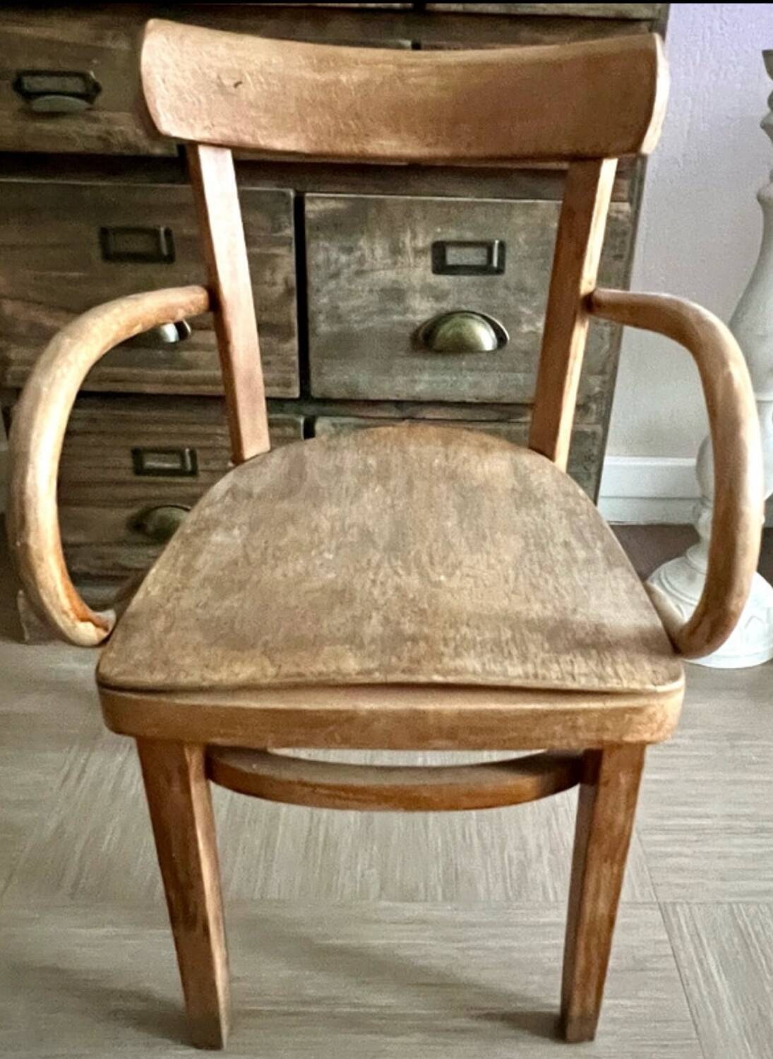 Lot 4 Old Children's Chairs
