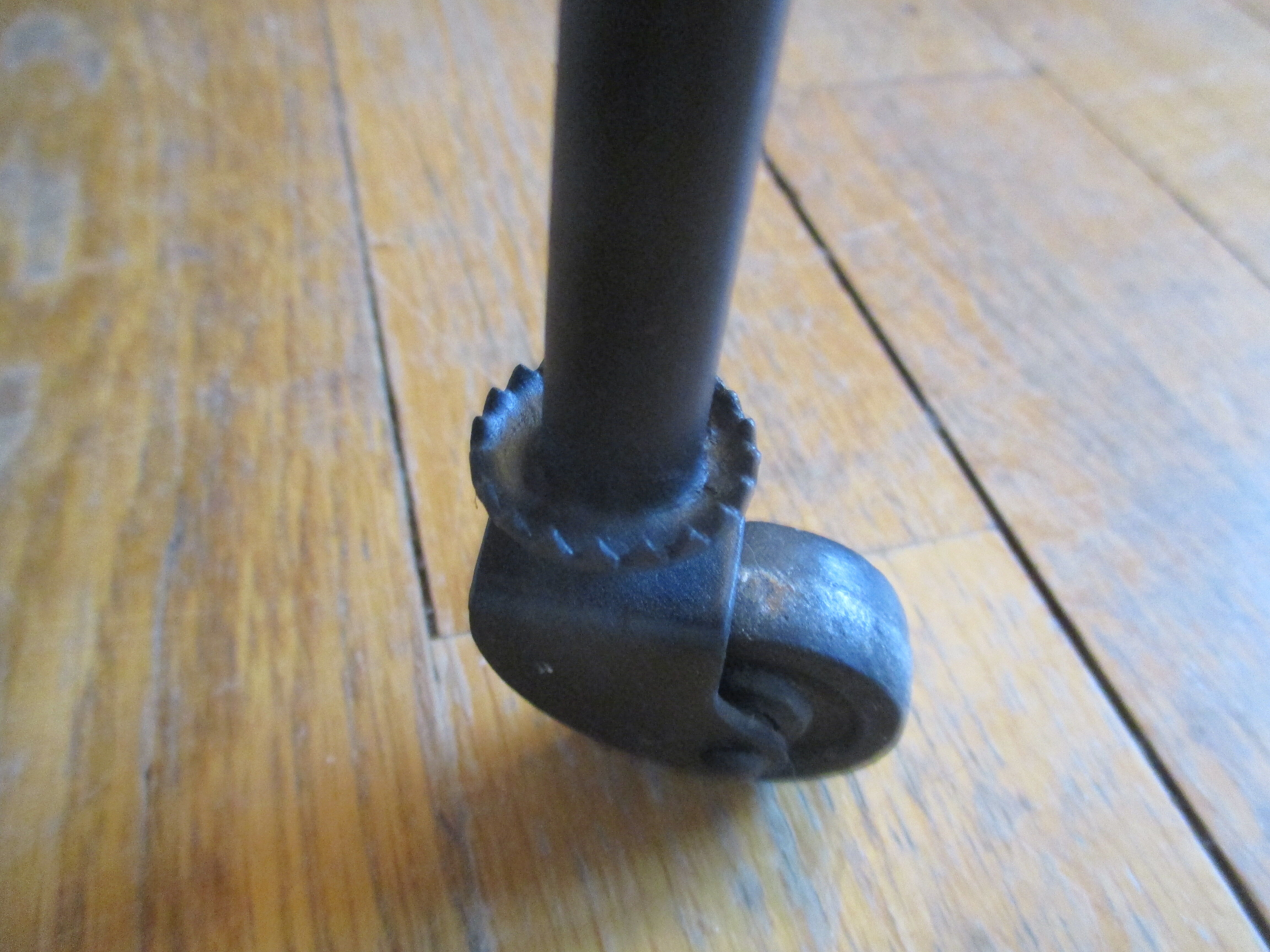 Vintage shelf on wheels 60s