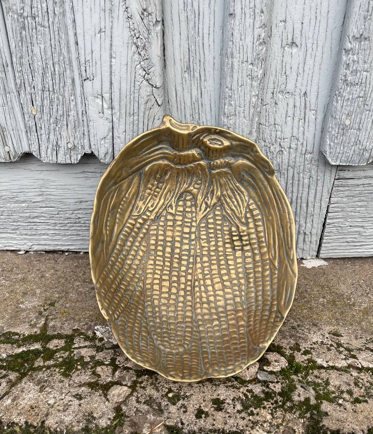 Polished brass corn cob bolt