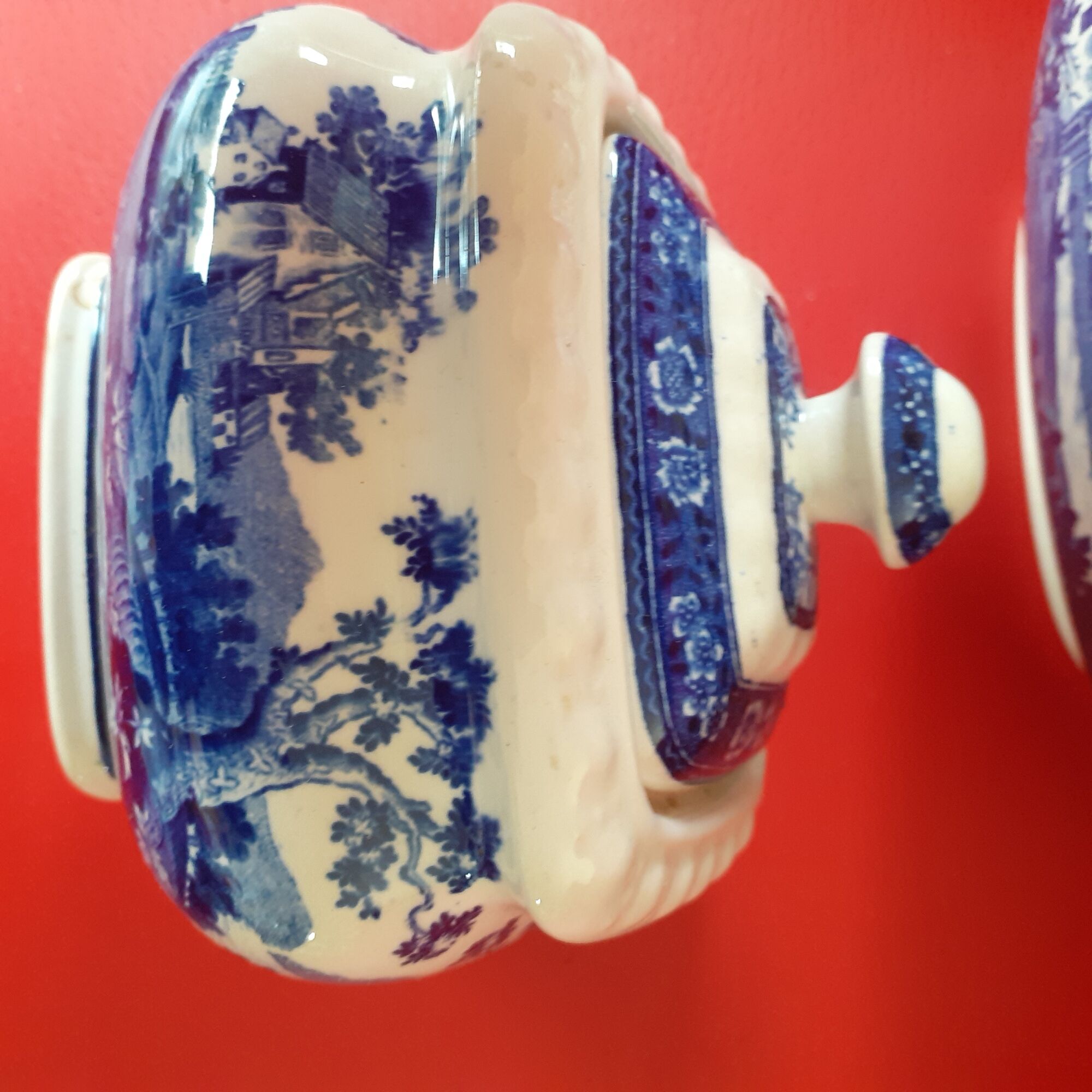 Blue ensemble in Villeroy and old Boch, Rusticana model