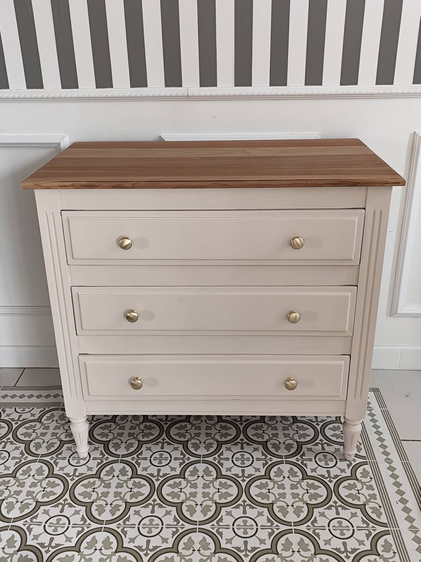 Commode ancienne