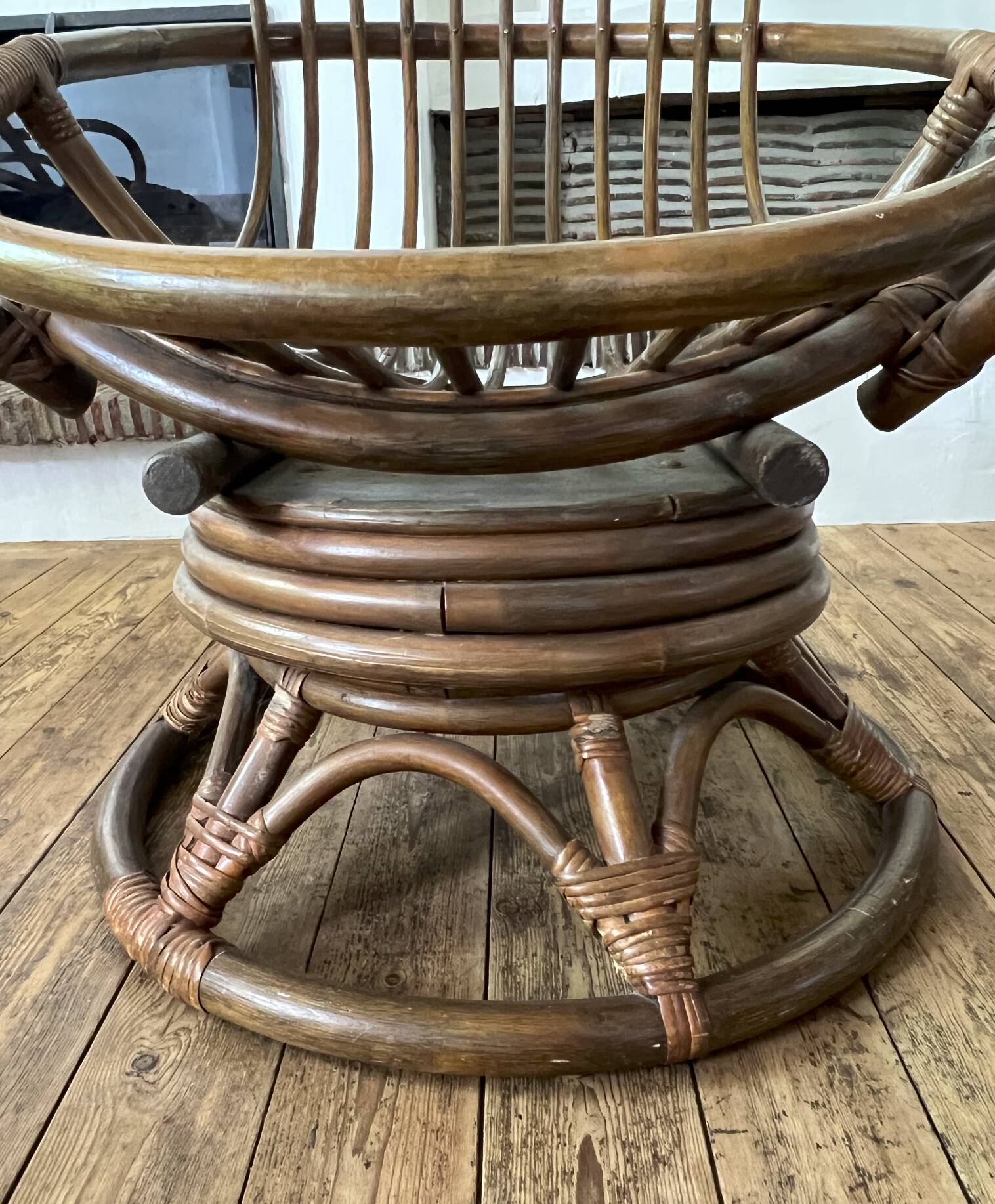 Pair of rotating rattan armchairs