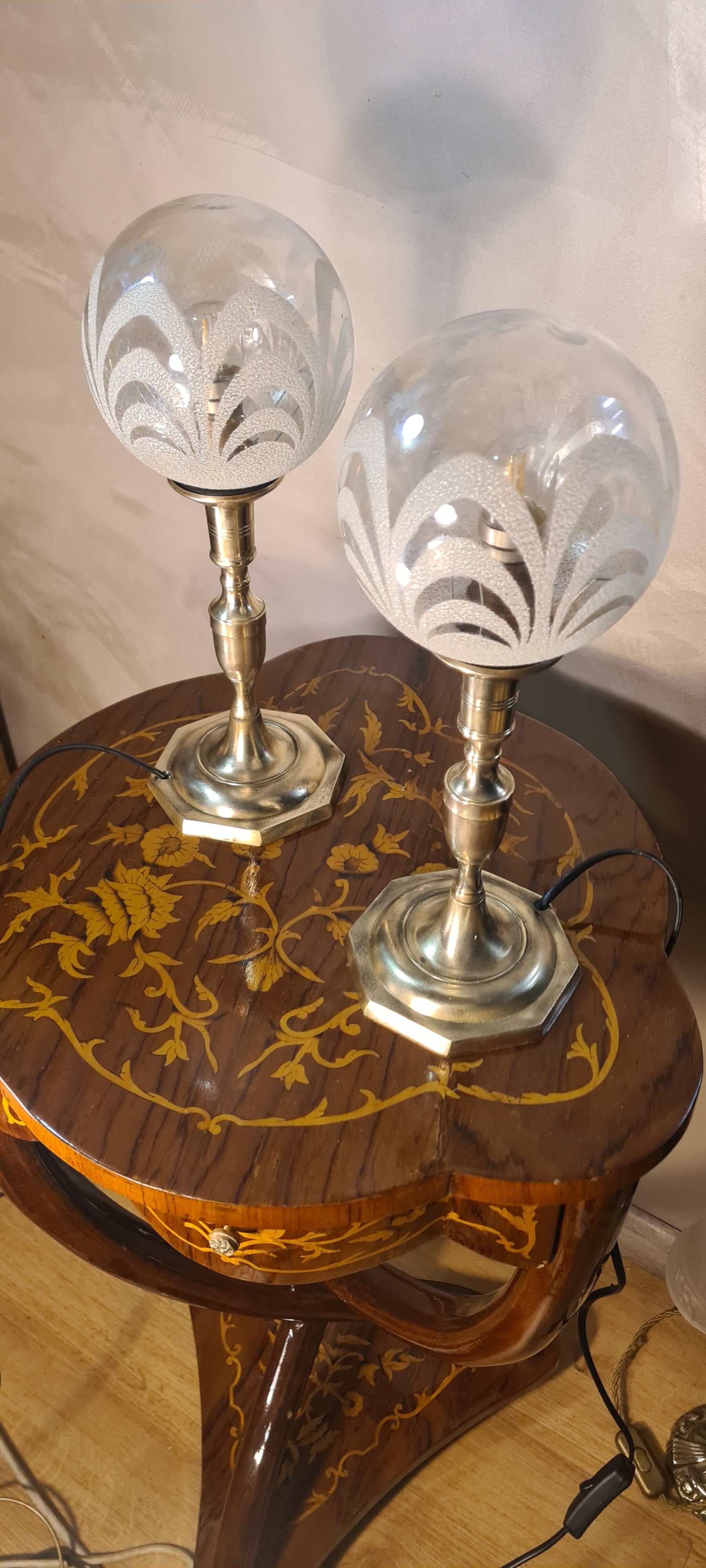 pair of brass bedside lamps and glass ball 32x160
