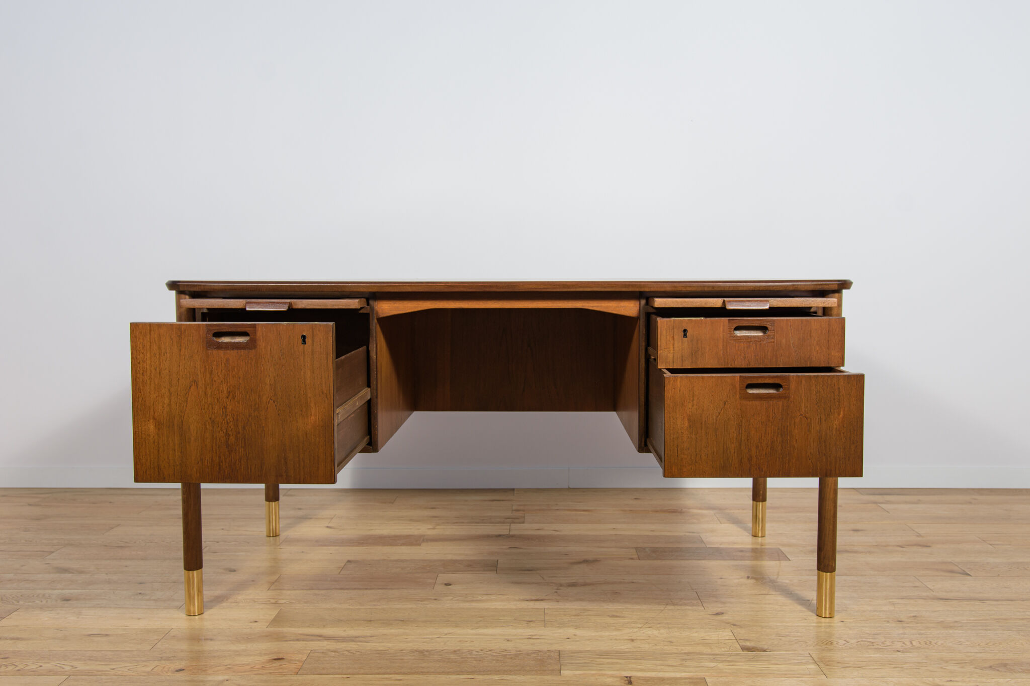 Mid-century teak desk by Sten Blomberg for Seffle Möbelfabrik, Sweden, 1960s