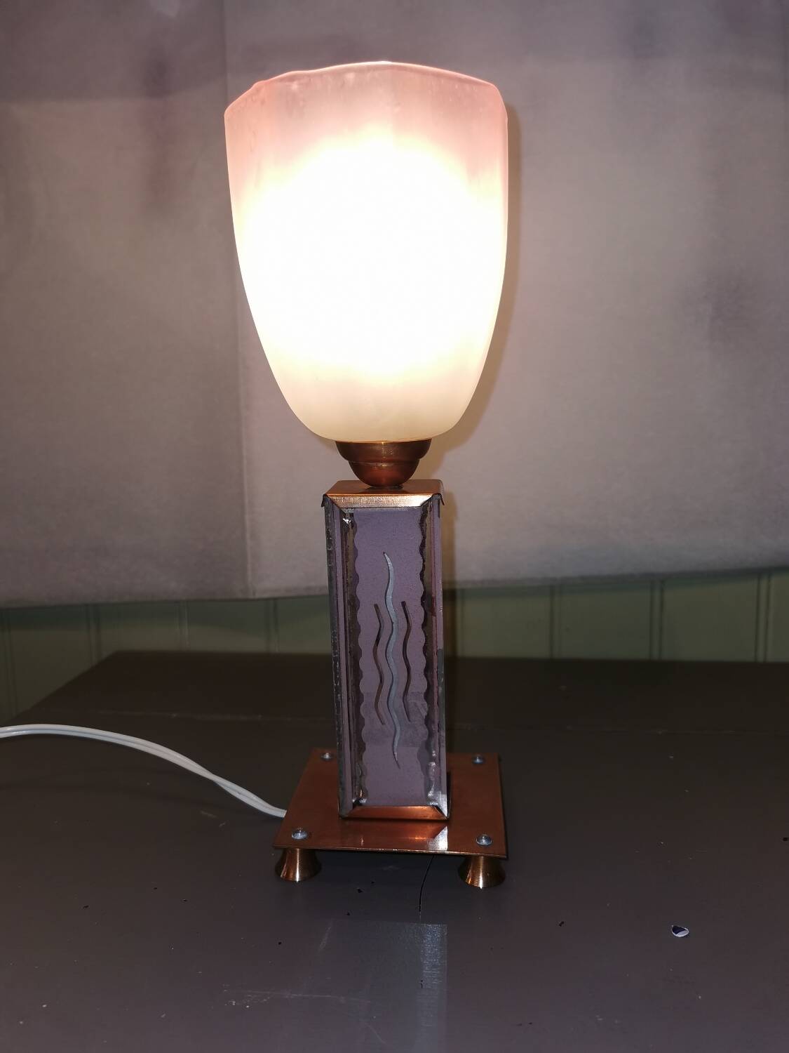 Art Deco lamp in copper and glass