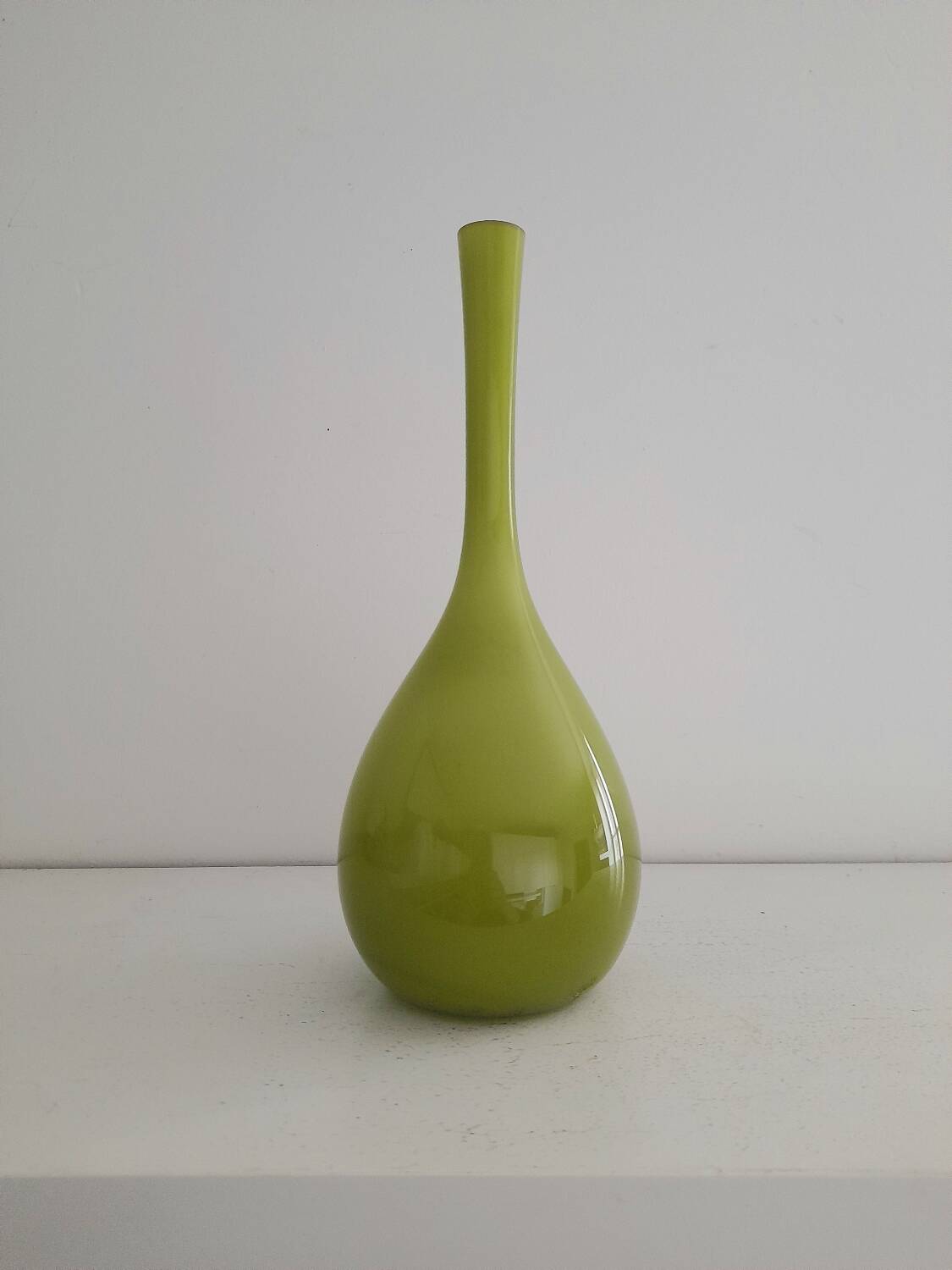 Pretty opaline soliflore vase Made in Sweden