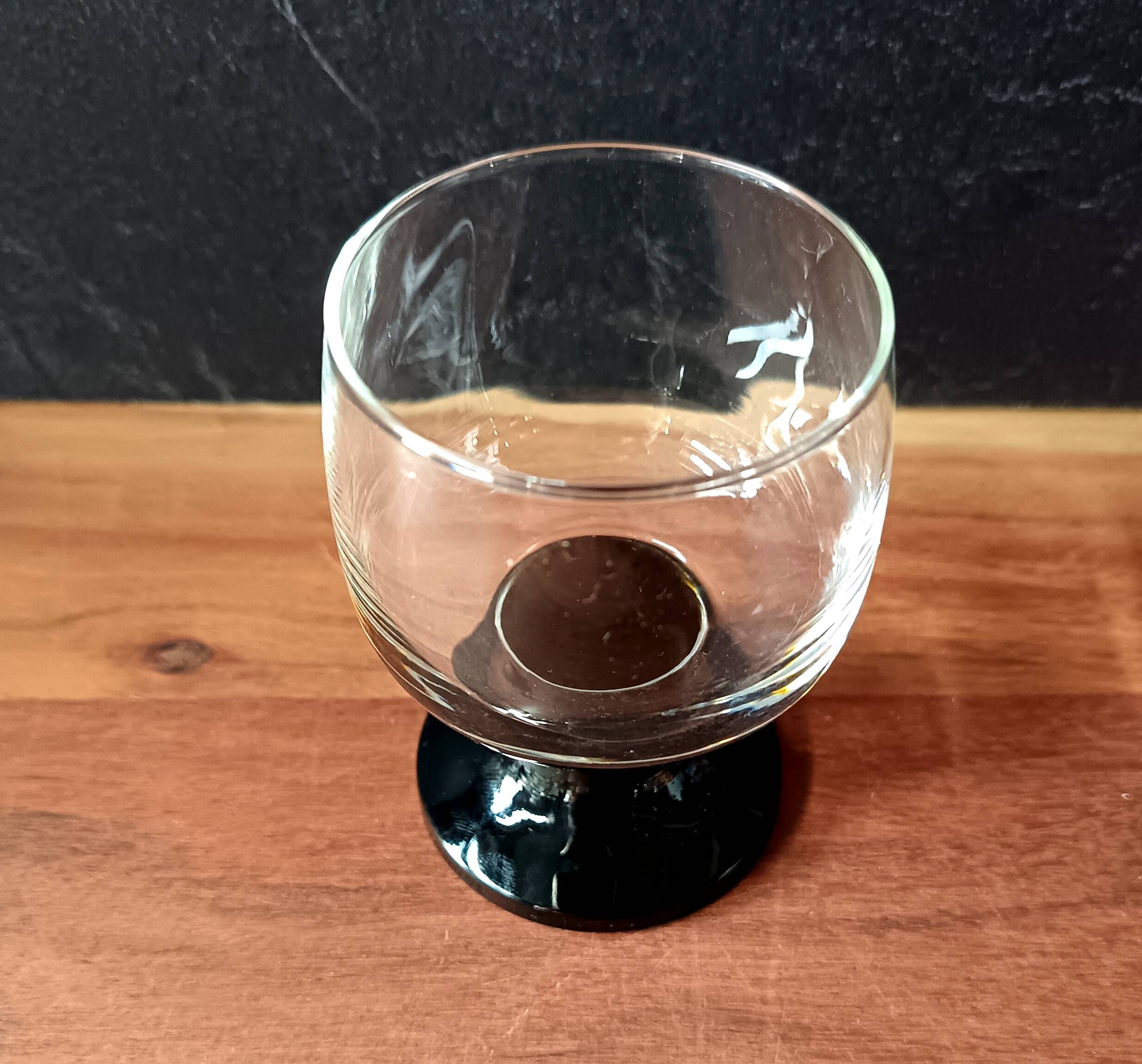 10 14cl glasses on black stems, Luminarc France, Milord 5 model