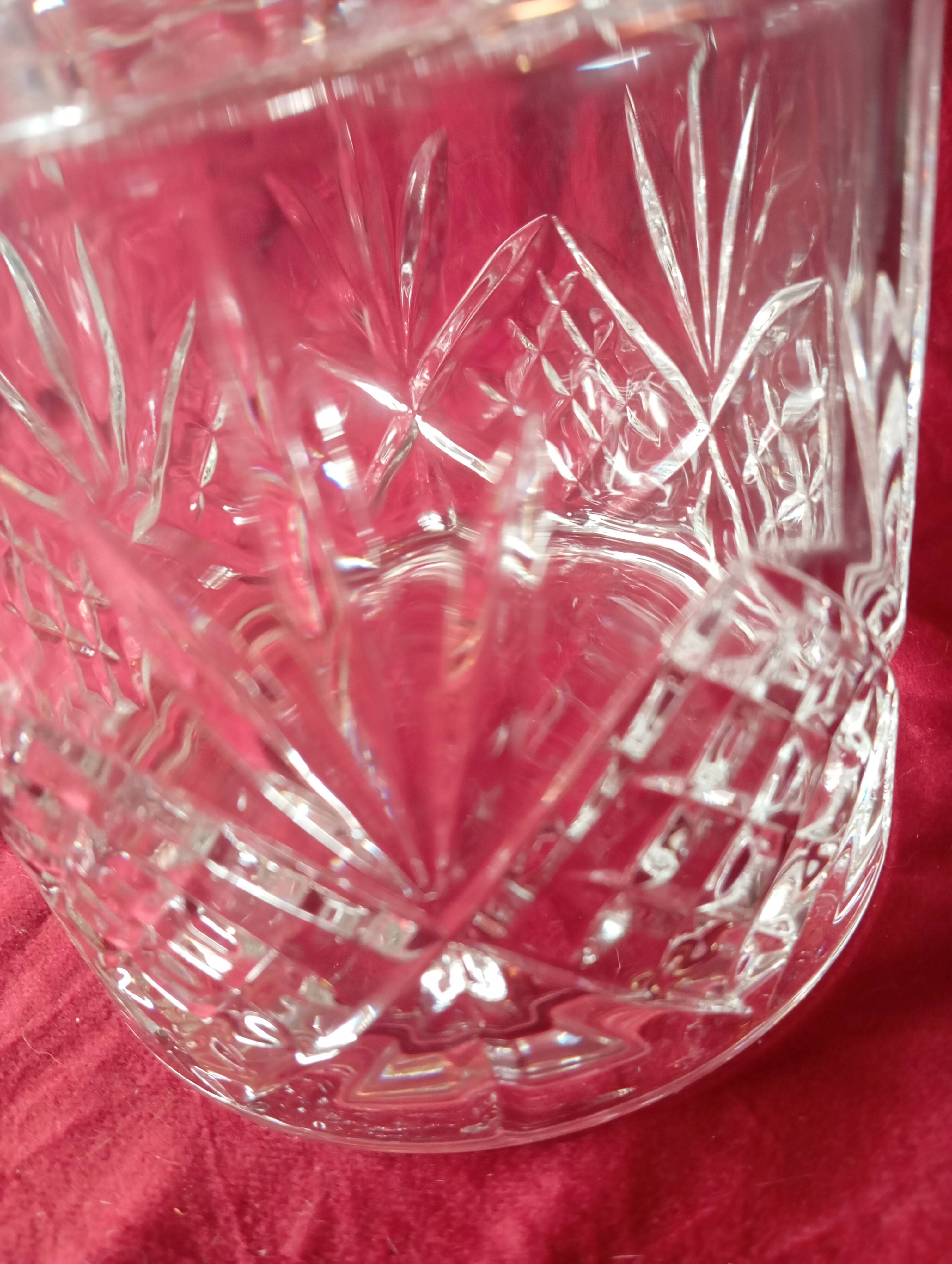 Relief glass candy box