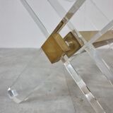Table basse en laiton et lucite, années 1970