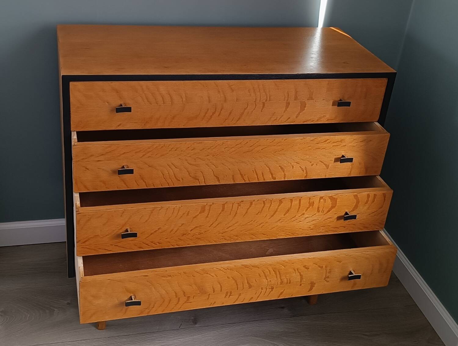 Vintage Scandinavian chest of drawers