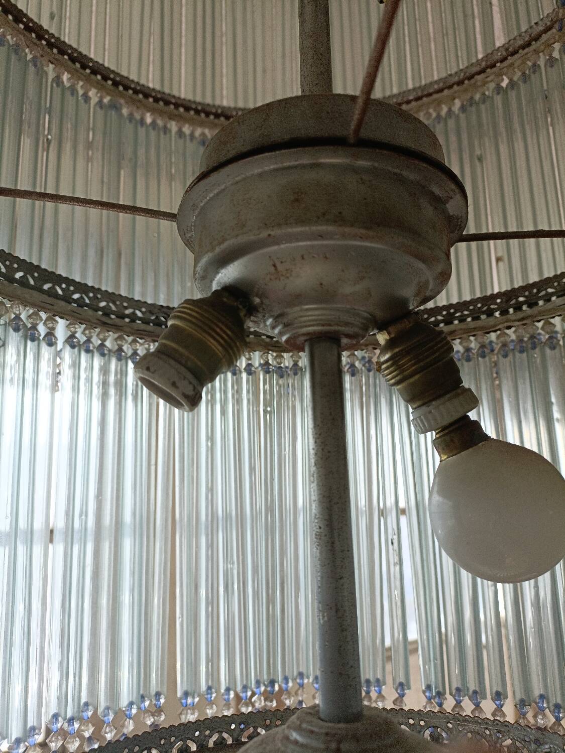 Art Deco suspension
