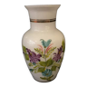 Vase in white opaline floral decoration