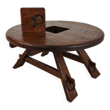 Table basse ronde rustique en chêne, style brutaliste, France, années 1960, milieu du XXe siècle
