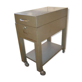 Workbook industrial metal on castors