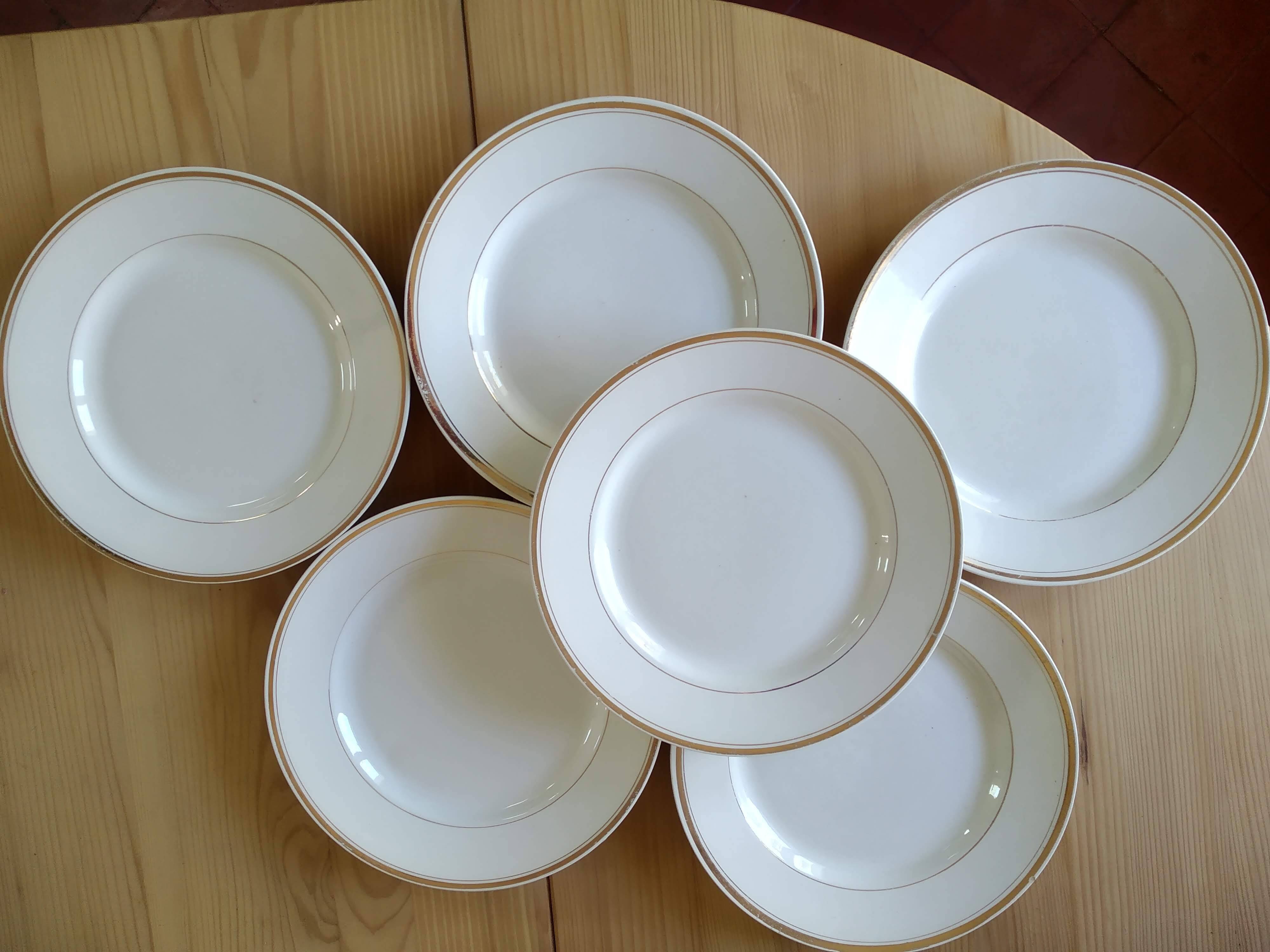 6 Vintage Moulin des Loups Gold-Edged Dinner Plates