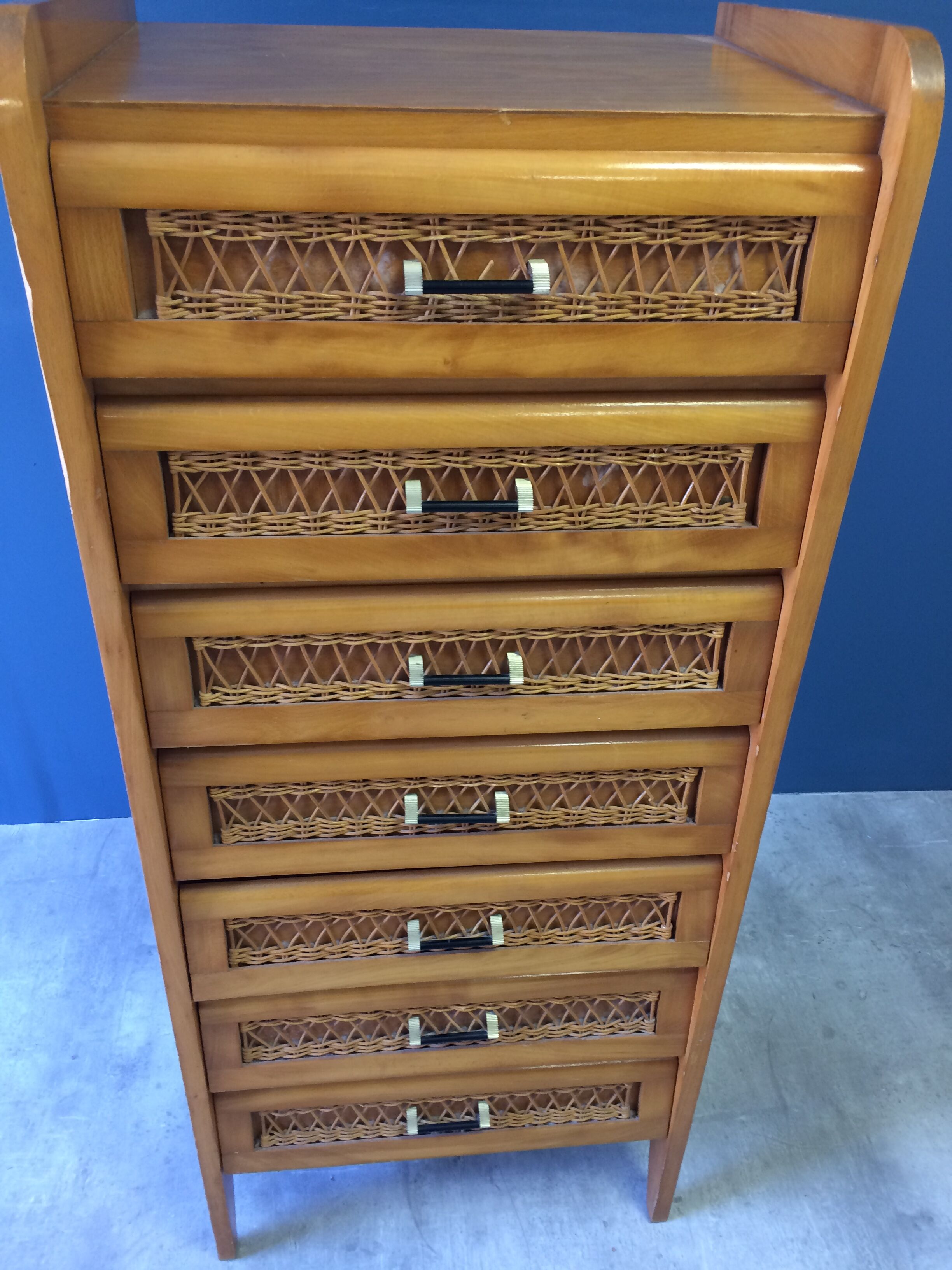 Vintage rattan semainier