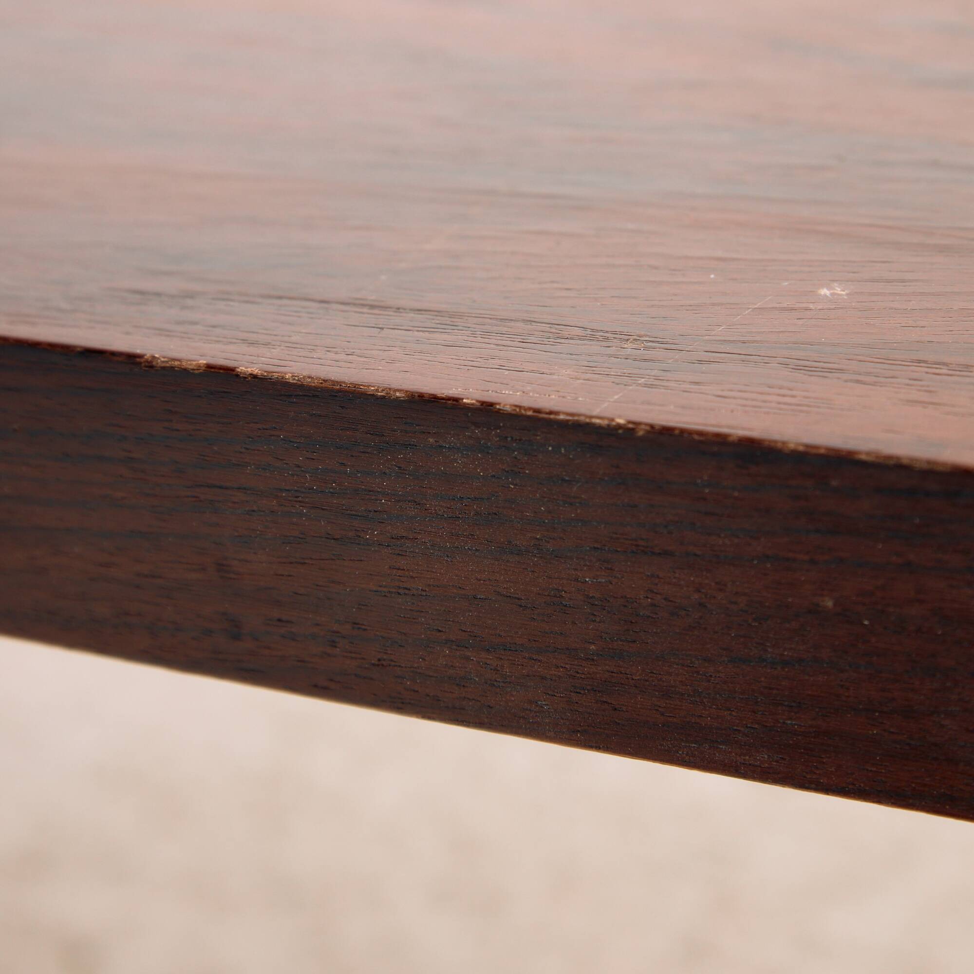 Table basse en palissandre par Trevor Chinn et Ray Leigh pour Gordon Russell