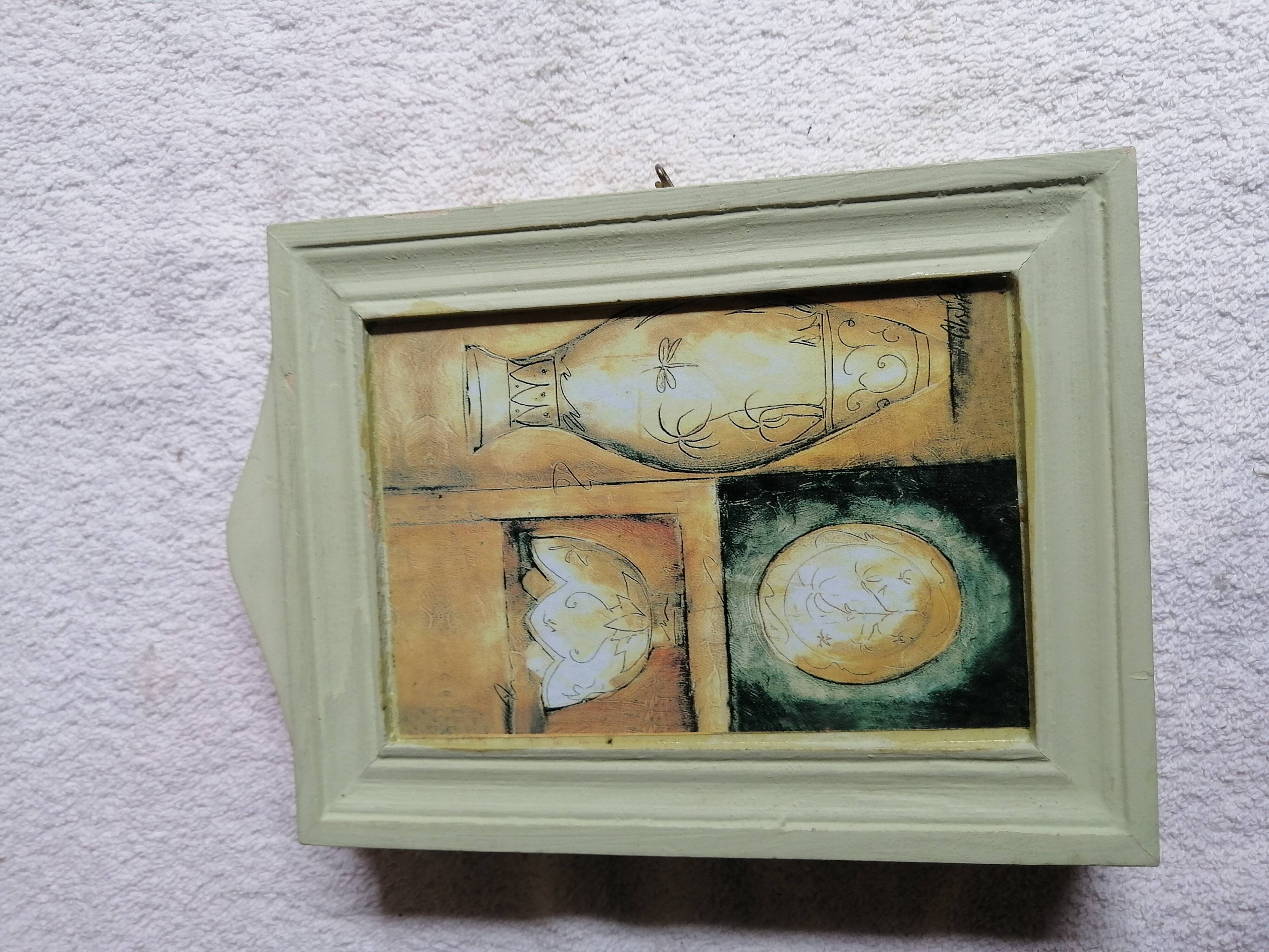 Wall-mounted wooden key box