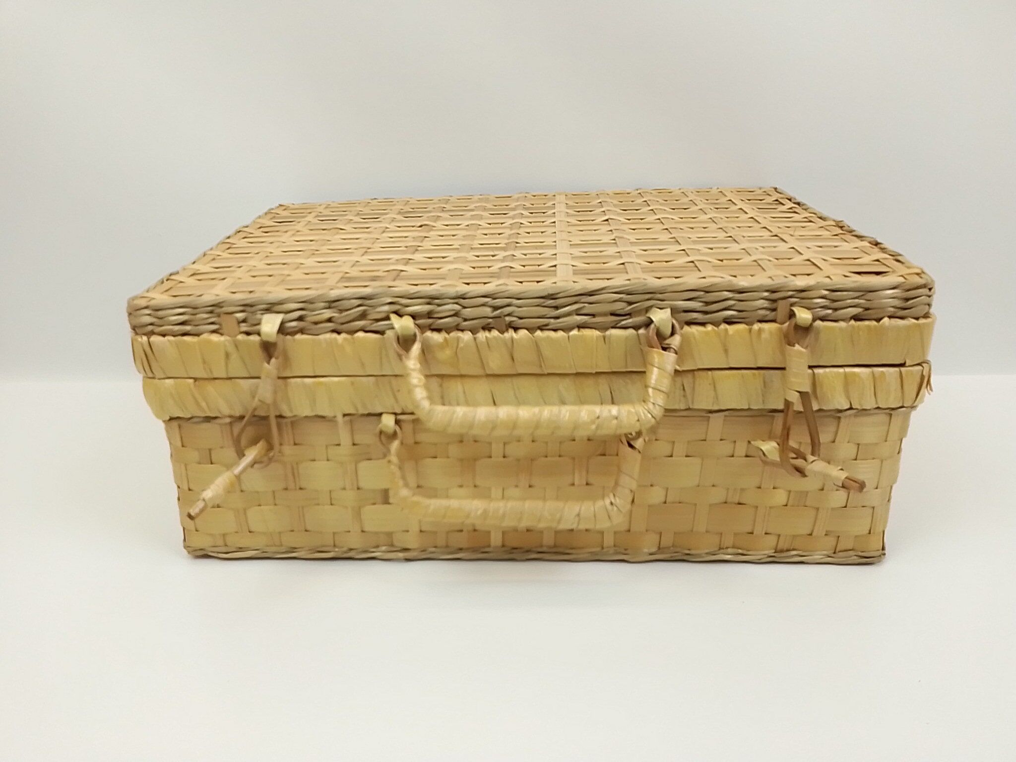 Rectangular wicker case 2 handles
