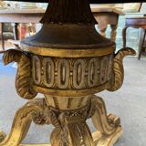 Round pedestal table