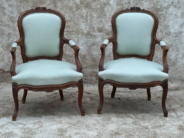 Pair of Louis XV style convertibles