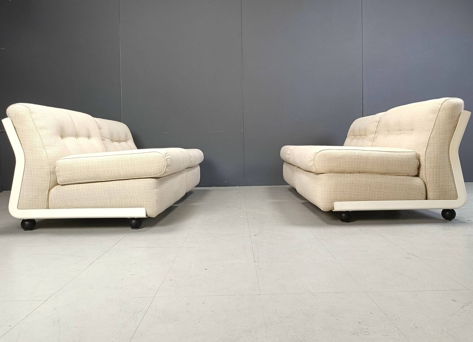 Set of 4 Amanta sofas by Mario Bellini for C&B Italia, 1970s