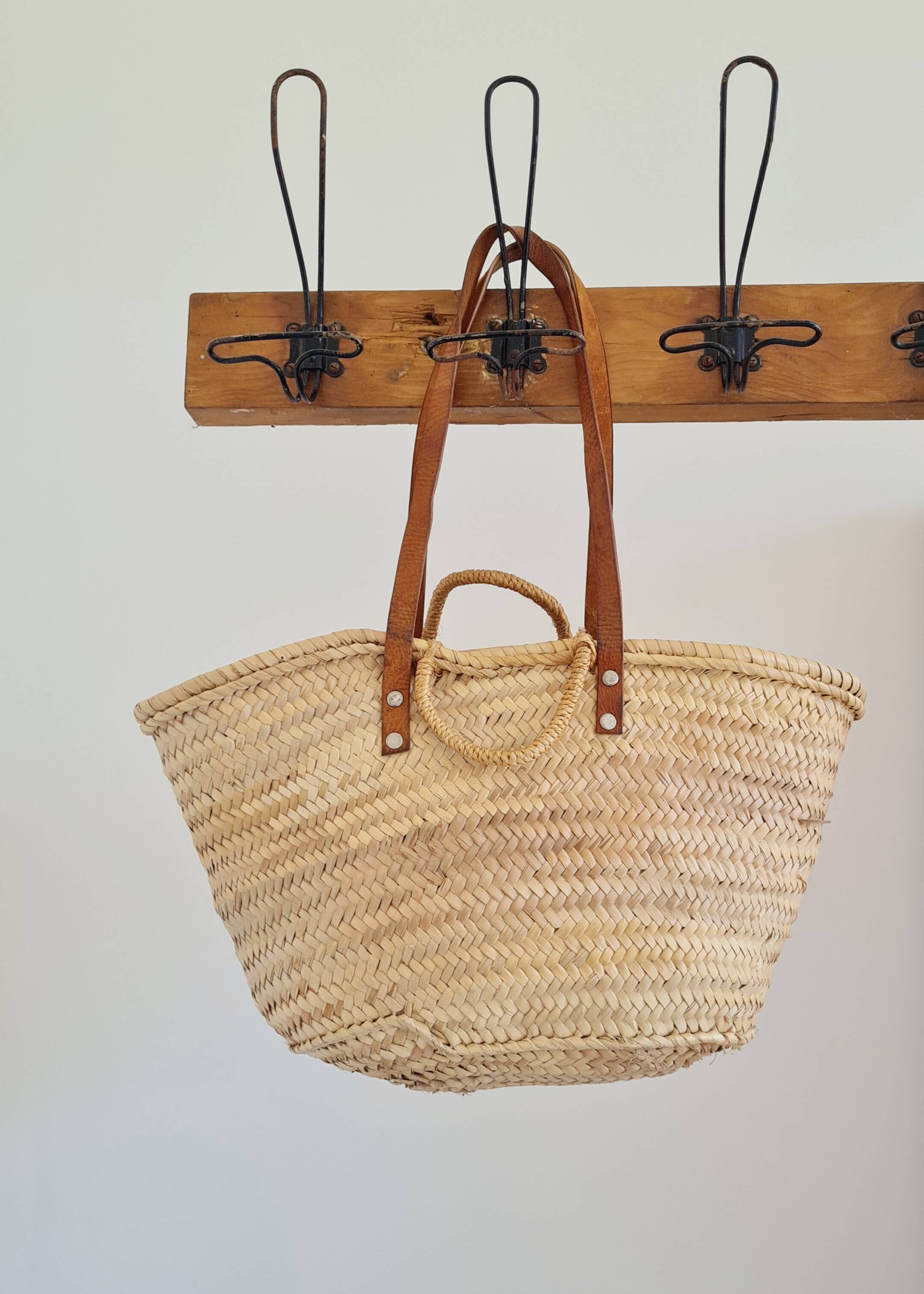 Antique wooden wall coat rack with metal hooks L200