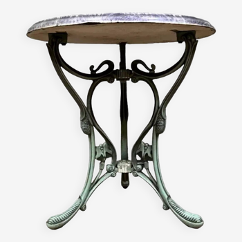 Rodolfo Dordoni pour Kettal Design a Barcelone : table d'appoint Art Nouveau