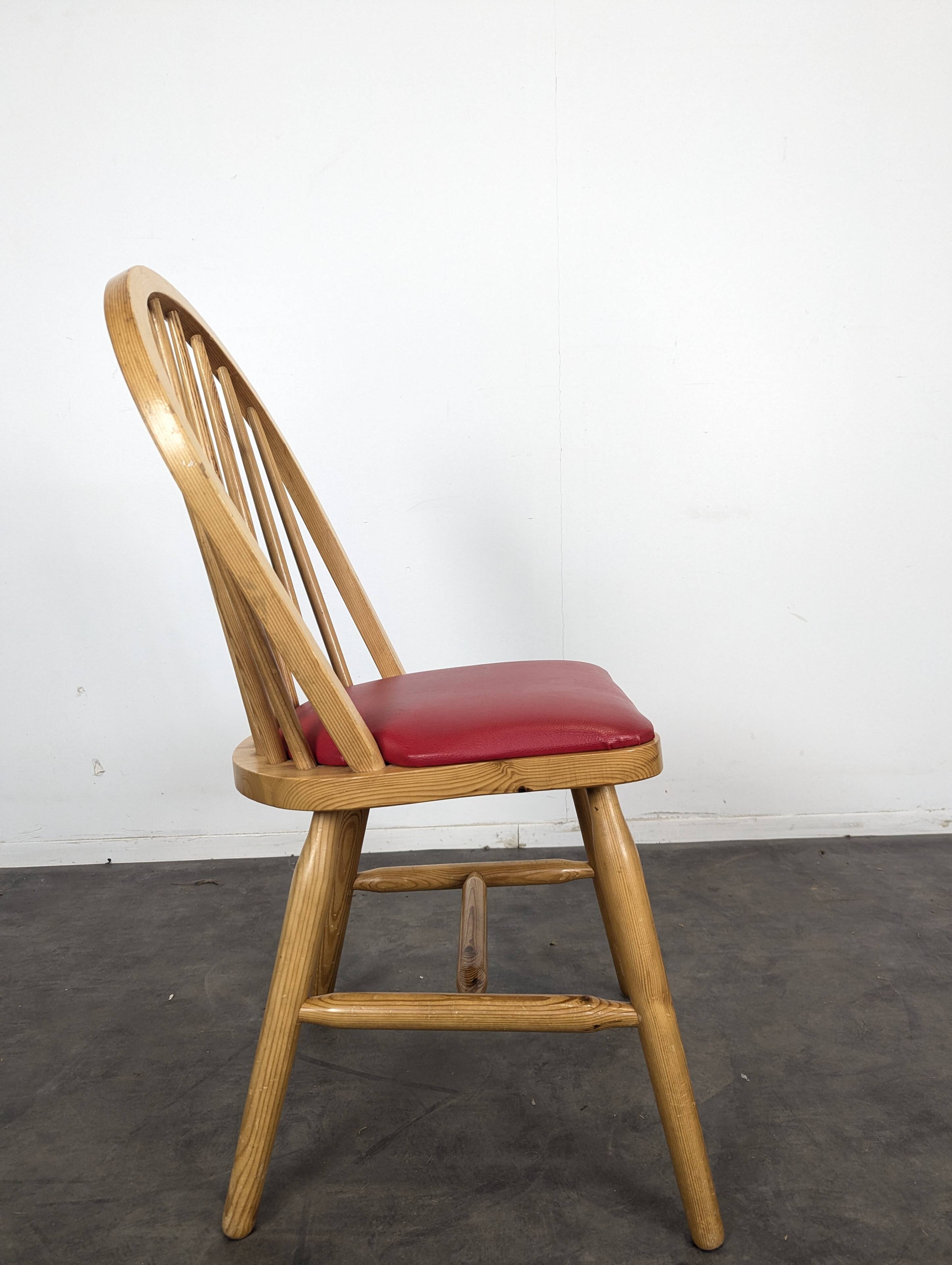 Set of 4 pine chairs