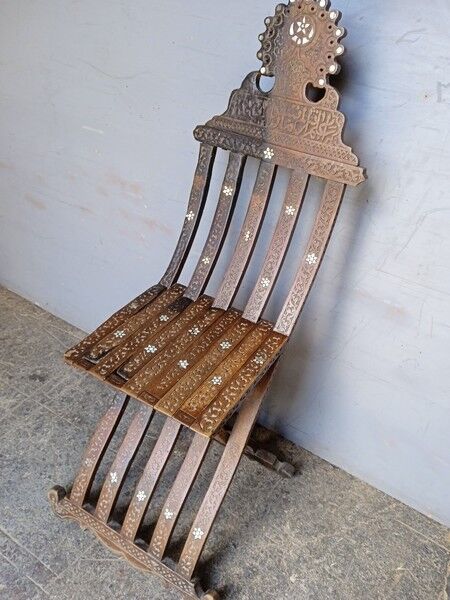 Syrian Chair early XXem carved / mother-of-pearl / foldable