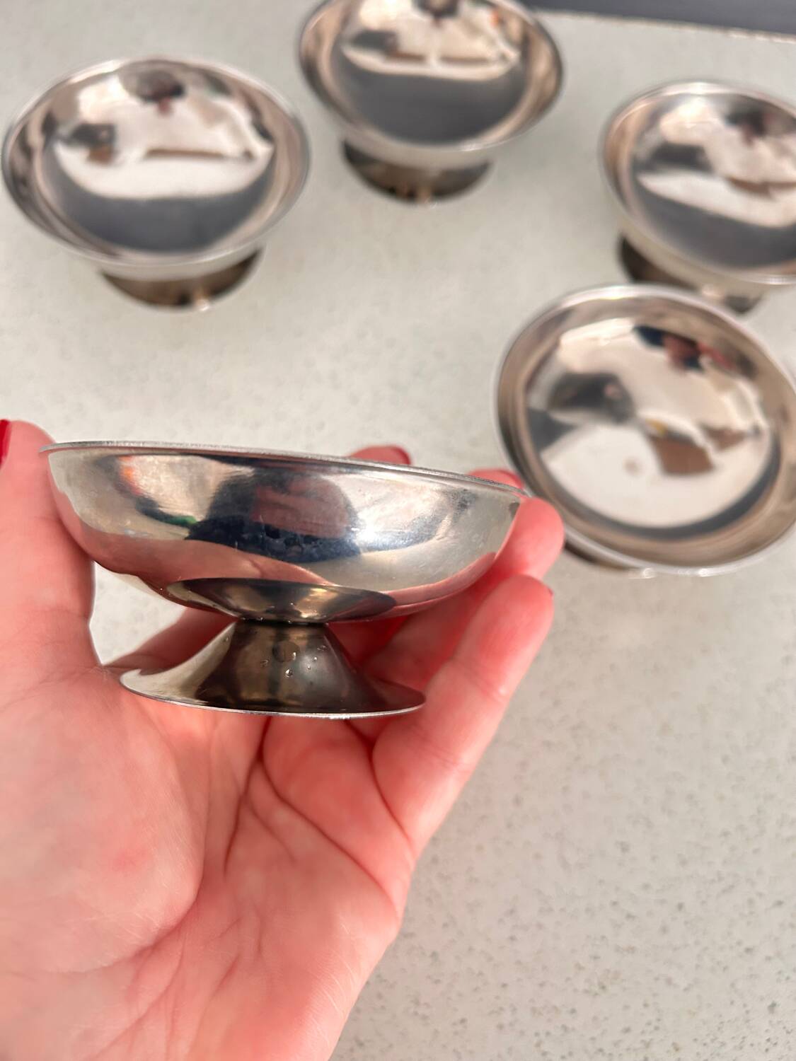 Set of 5 stainless steel fruit or ice cream bowls