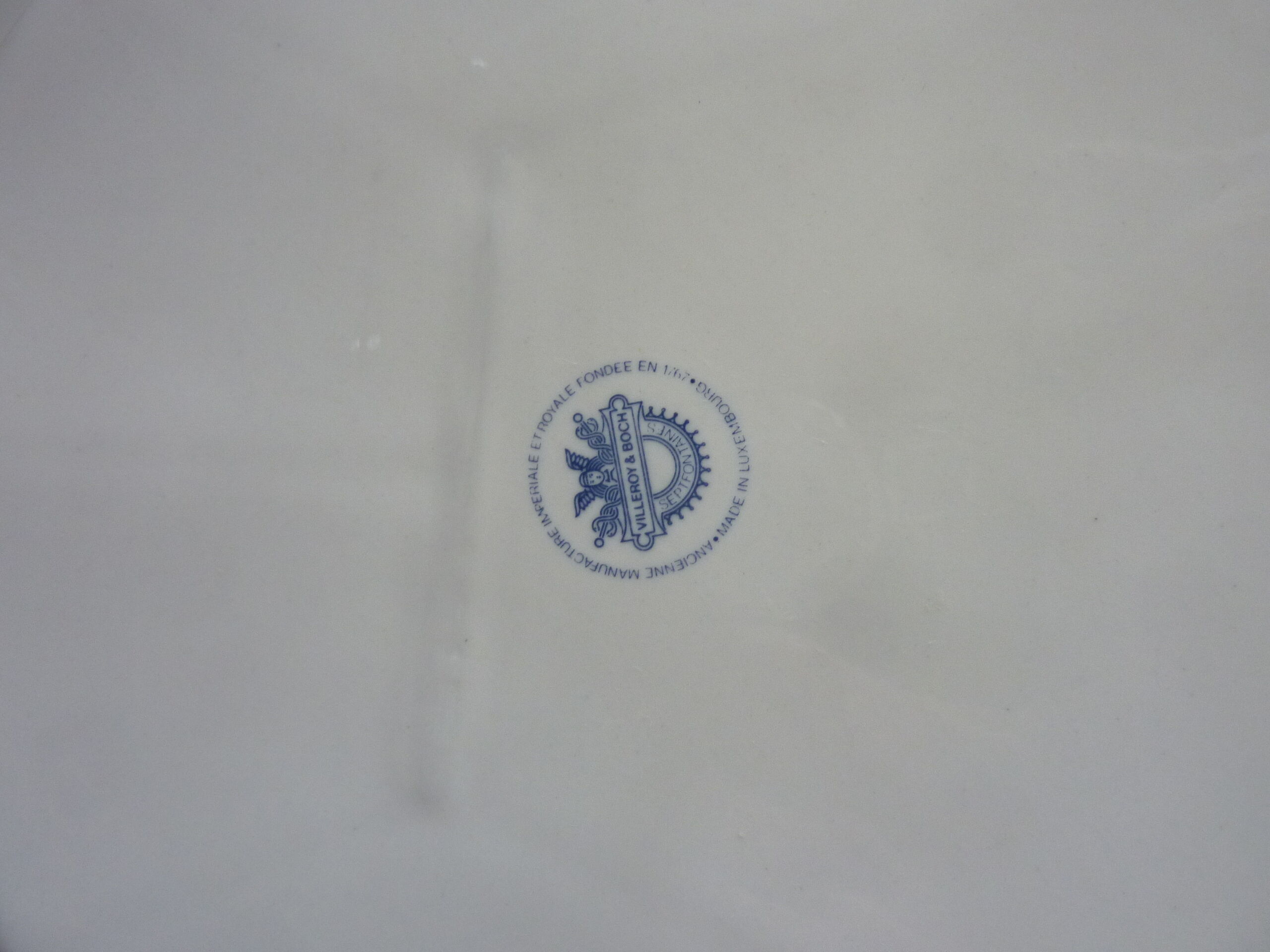 7 plates with fondu villeroy & boch power flower