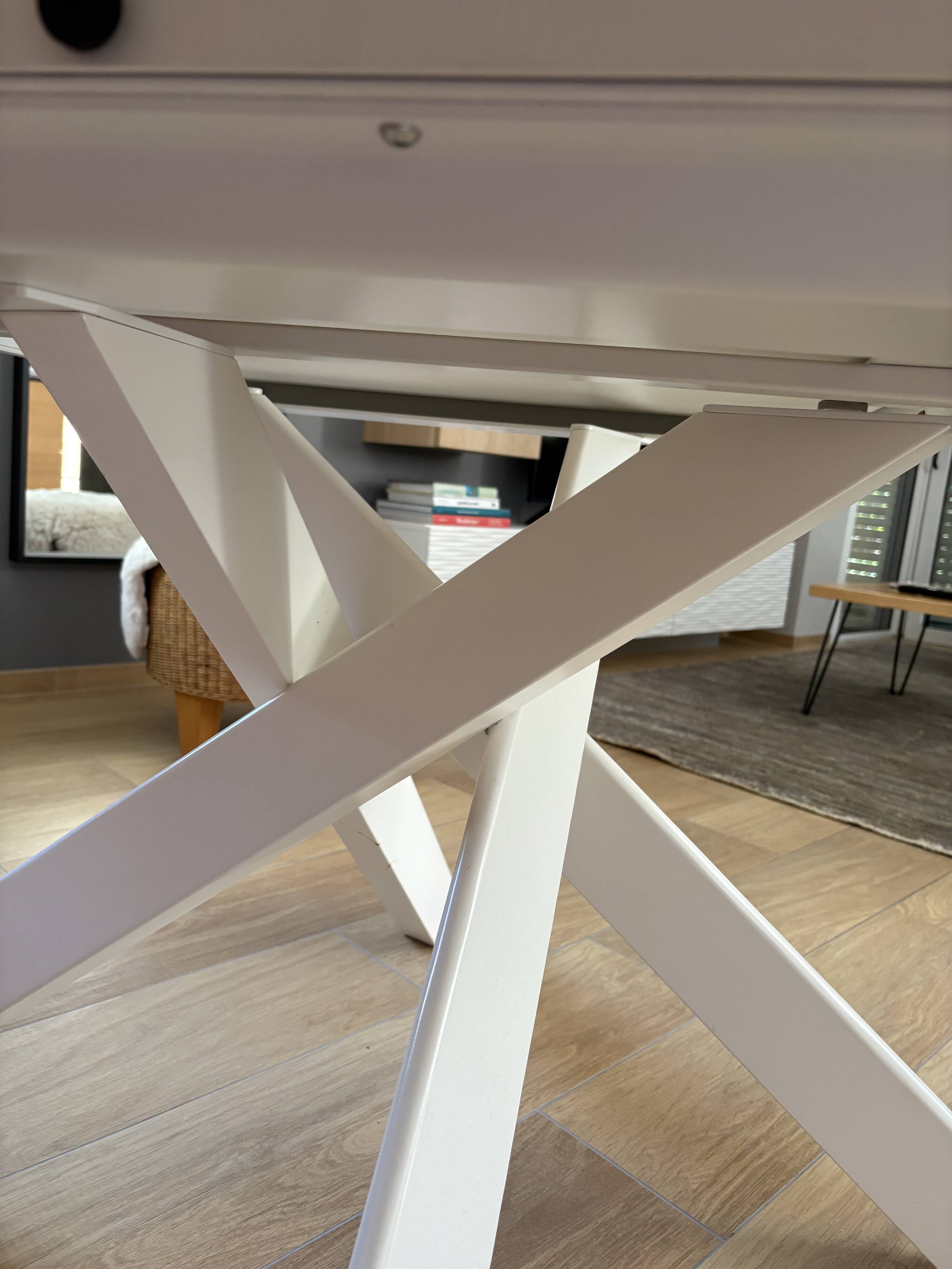 Extendable round table Calligaris