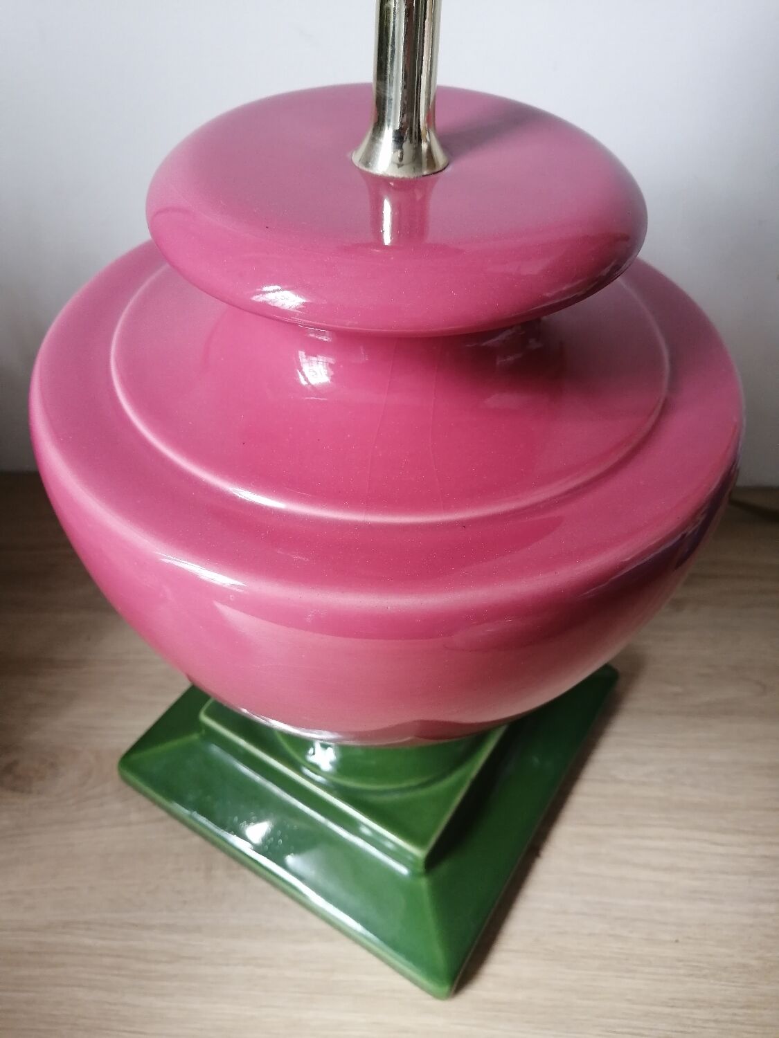 Vintage lamp stand