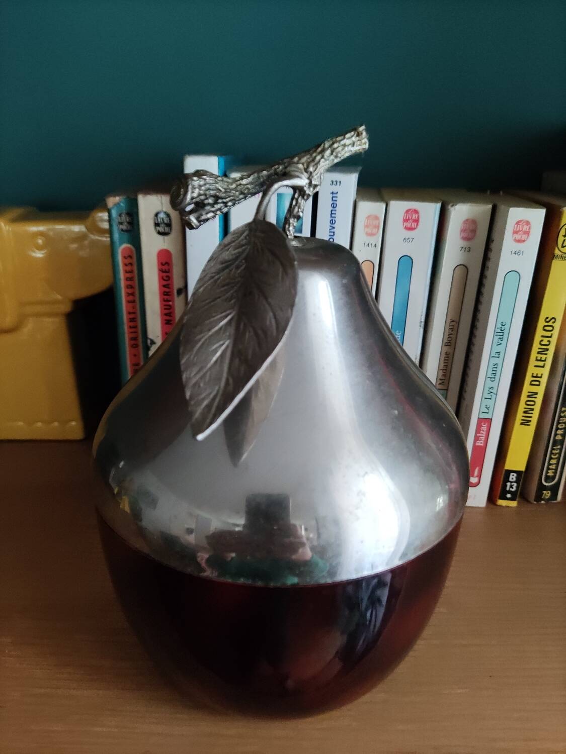 Vintage 70s ice pear