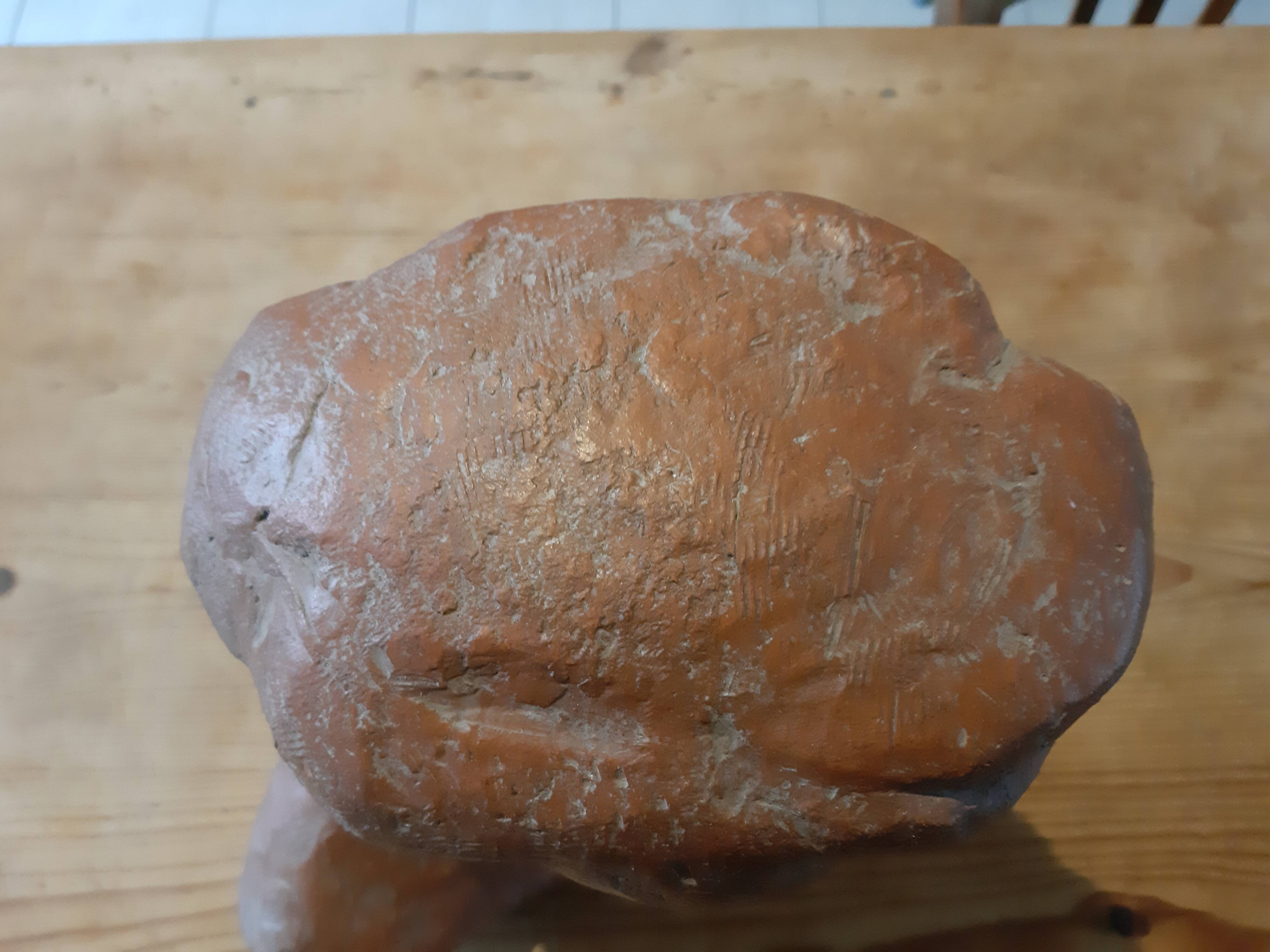 Bust woman of the 50s in terracotta