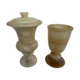 Paire de vases Médicis