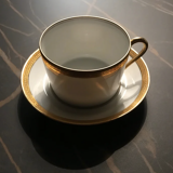 5 Haviland tea cups and sub-cups