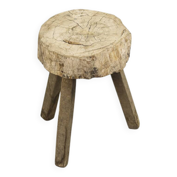 Ancien tabouret en pin primitif Wabi Sabi