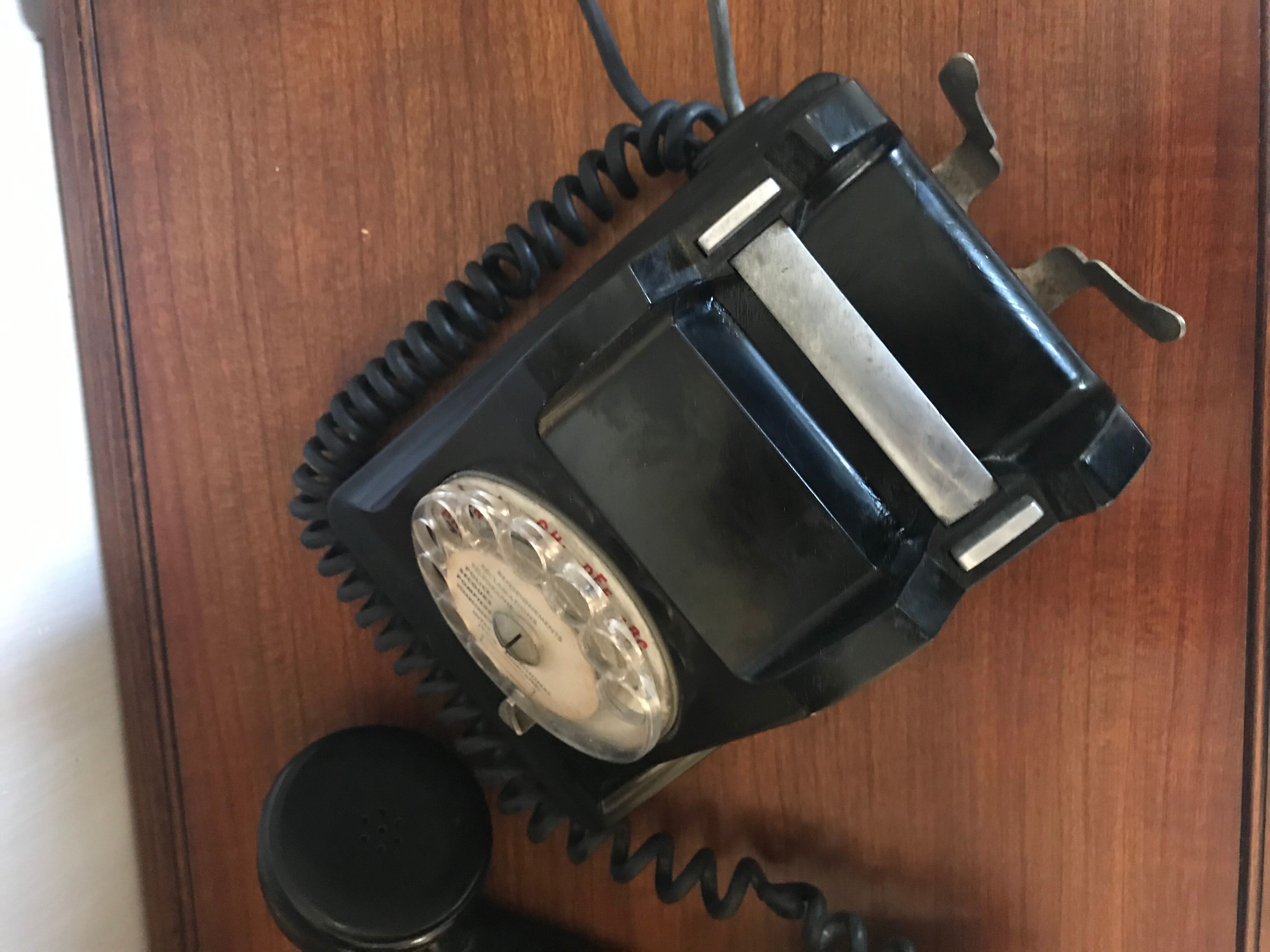 Phone in bakelite, 1960s
