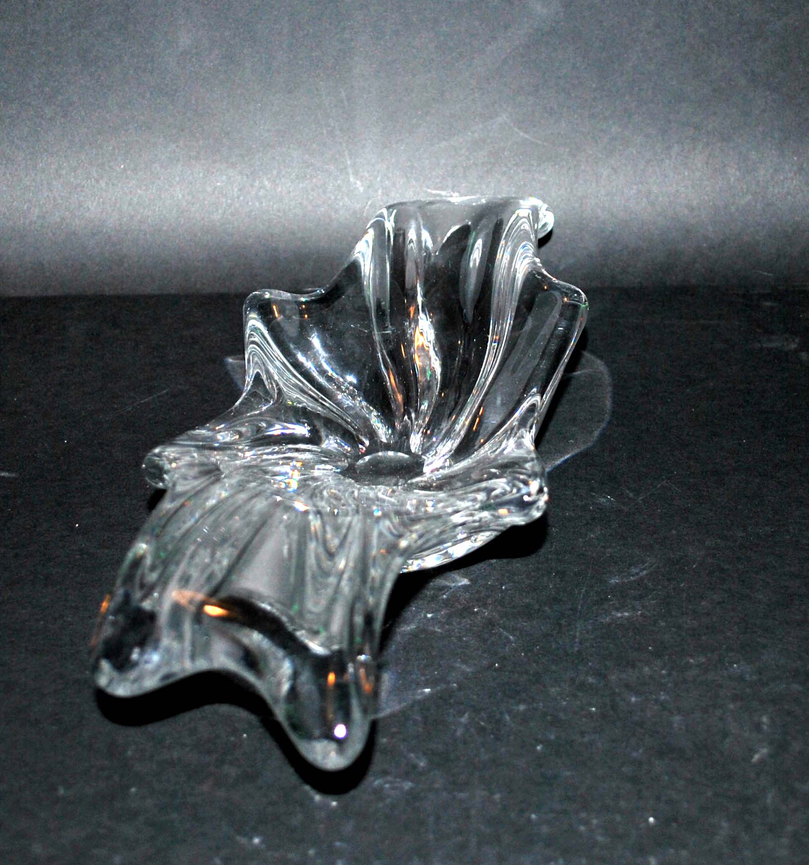 Modern splash pocket cup in baccarat crystal signed - flat design