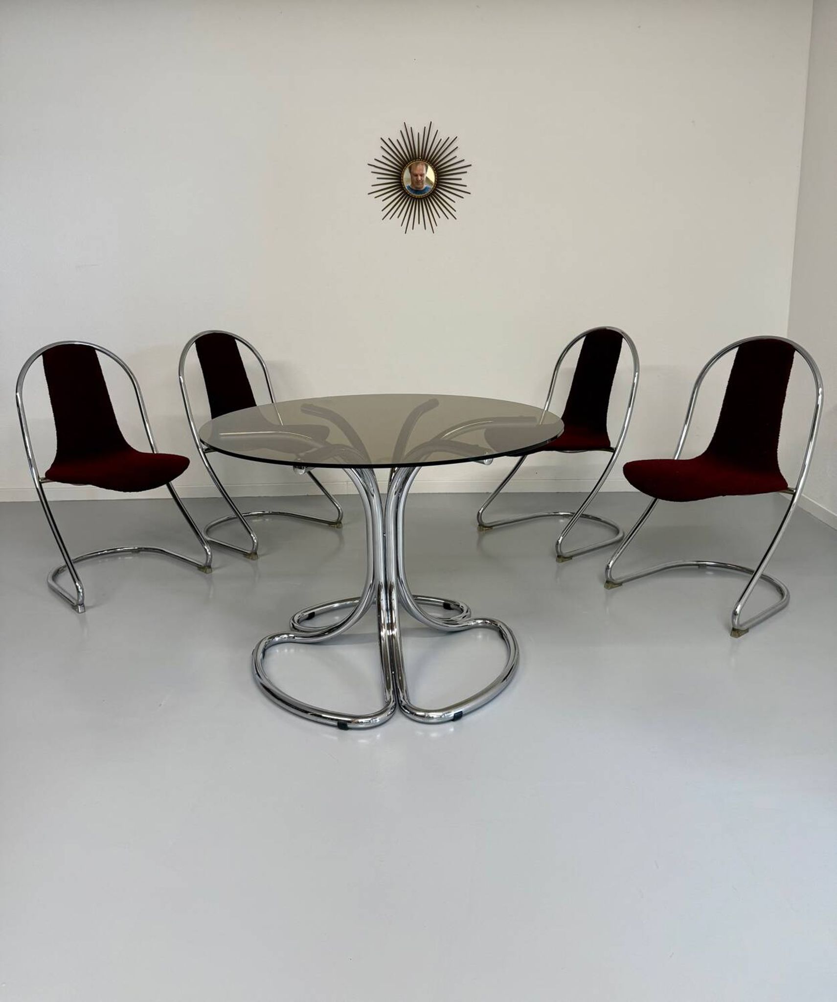 Set of 4 tubular chairs, Italian design, 70s vintage, Cantilever